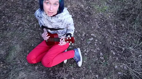 Fucked a singing girl in the woods by the road | Laruna Mave